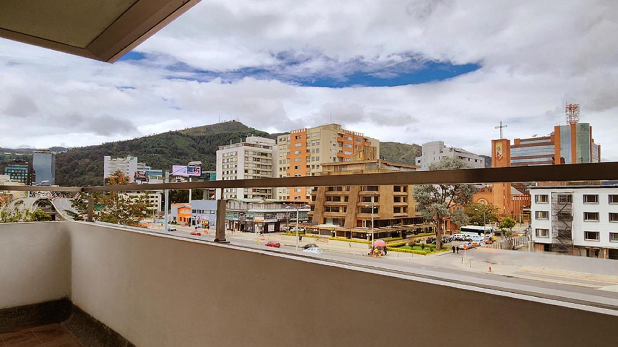 Bogota Plaza Hotel Eksteriør billede View of the city from the hotel